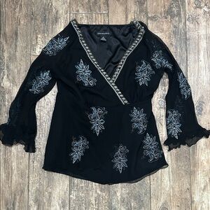 Spenser Jeremy Black Floral Embroidered Blouse